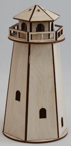 Maquette de phare en bois